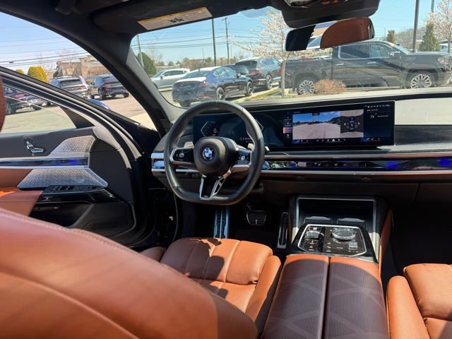 Used 2023 BMW 760i xDrive AWD/4WD image 47