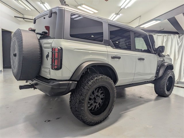 Used 2022 Ford Bronco Everglades image 3