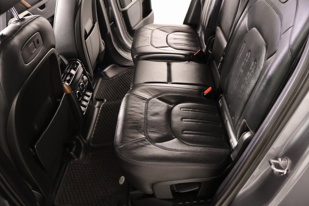 Used 2020 Land Rover Defender 110 HSE image 12