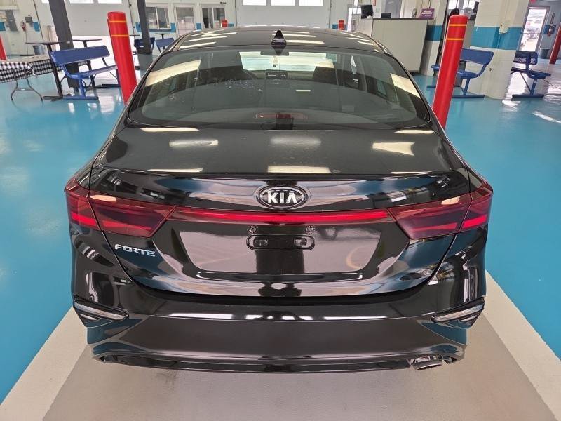 Used 2021 Kia Forte LXS FWD image 6