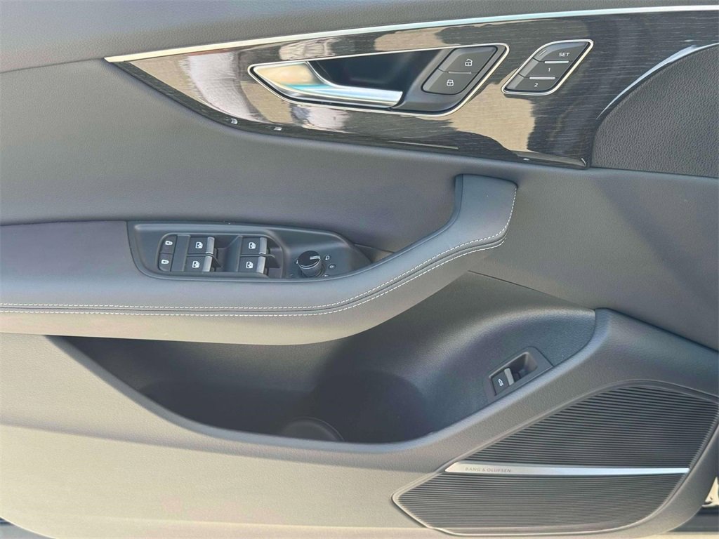 New 2025 Audi Q8 Premium Plus w/ Premium Plus Package image 9