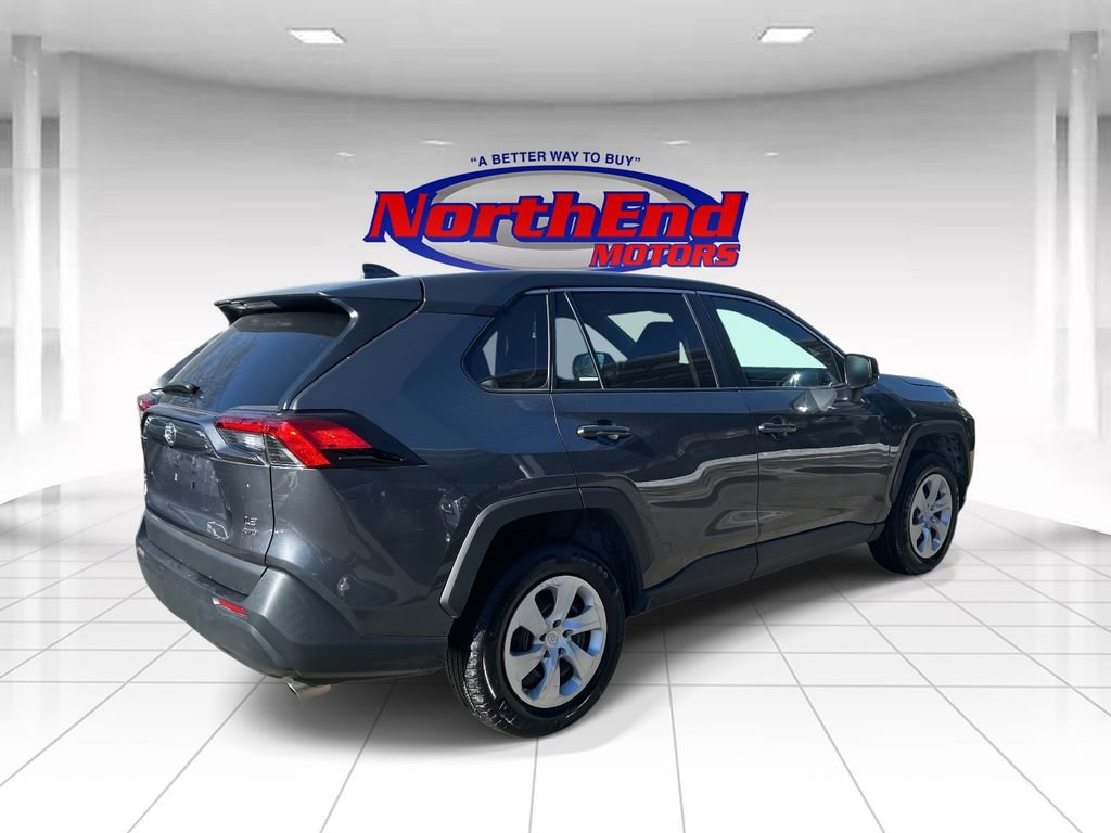 Used 2024 Toyota RAV4 LE image 3