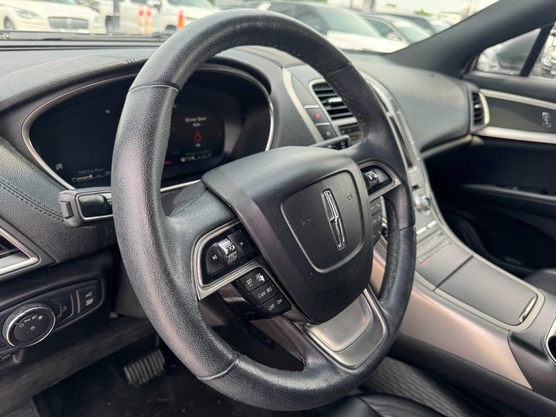 Used 2019 Lincoln Nautilus FWD image 15
