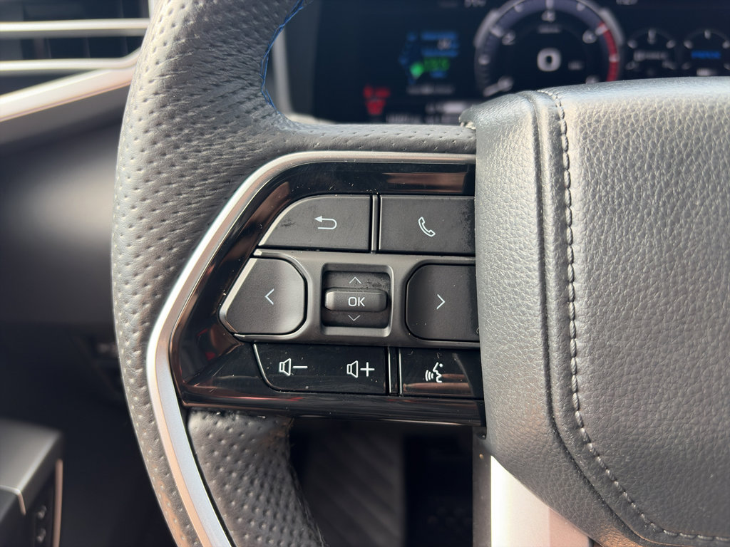 Used 2025 Toyota Sequoia Platinum w/ Tow Technology Package image 25