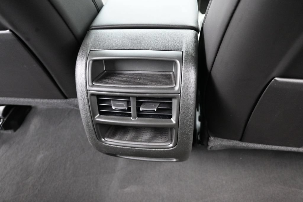 New 2026 Cadillac XT5 Premium Luxury AWD/4WD image 17