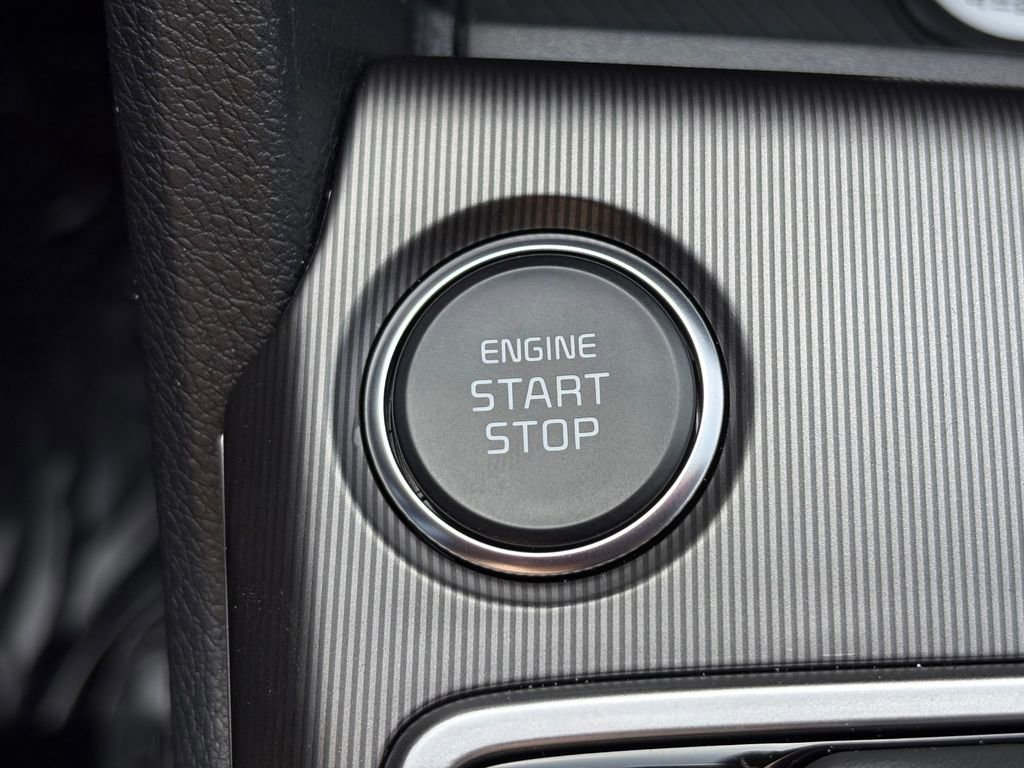 New 2026 Kia Sportage EX FWD image 20