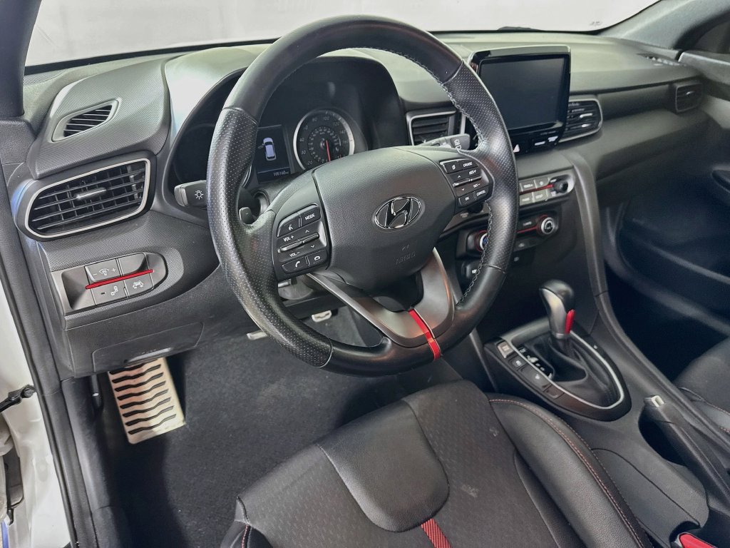 Used 2019 Hyundai Veloster Turbo FWD image 9