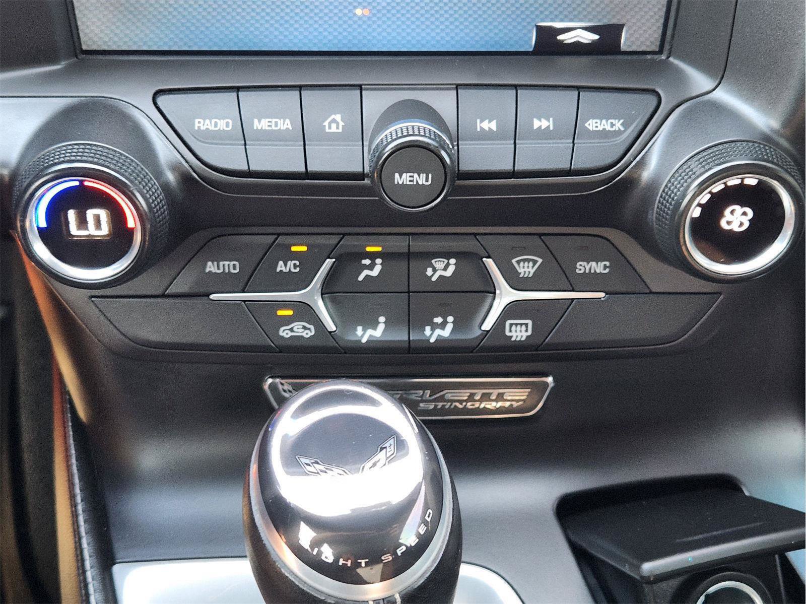 Used 2019 Chevrolet Corvette Stingray Coupe w/ 1LT RWD image 20