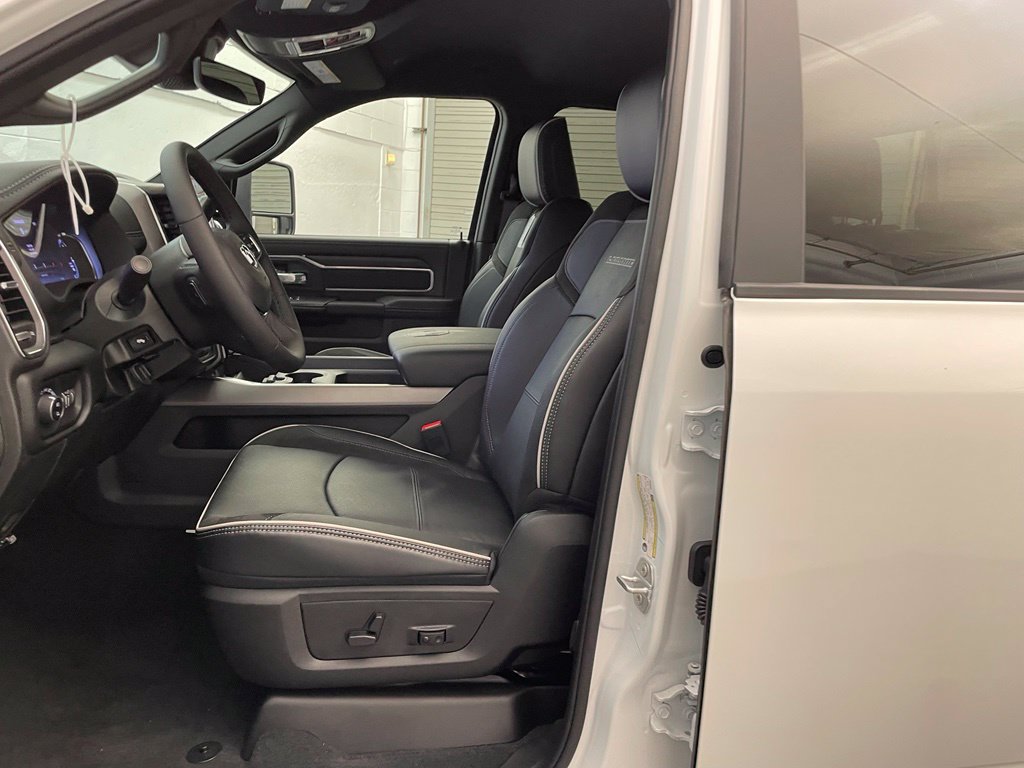 New 2026 RAM 2500 Laramie w/ Night Edition AWD/4WD image 18