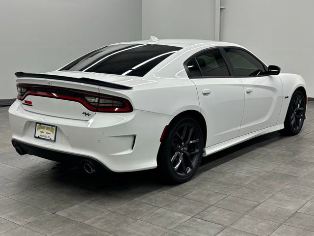 Used 2023 Dodge Charger R/T w/ Blacktop Package image 2