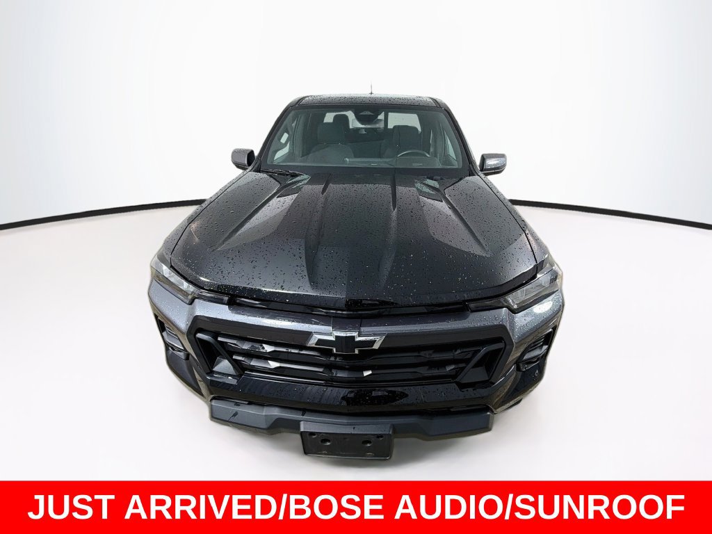 Used 2023 Chevrolet Colorado LT w/ LT Convenience Package II AWD/4WD image 2