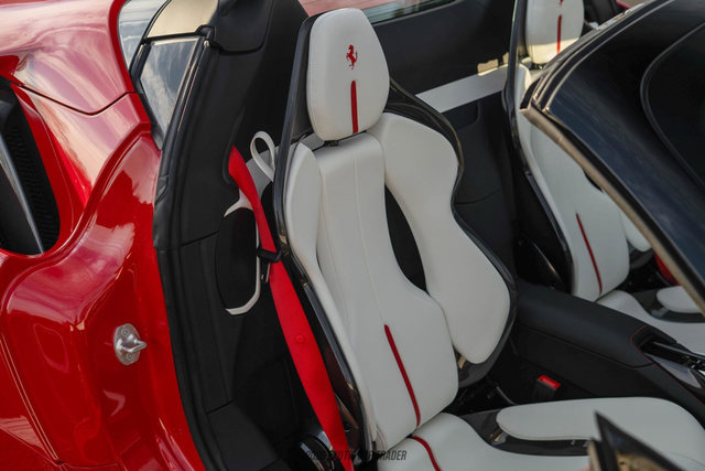 Used 2025 Ferrari SF90 Spider image 54