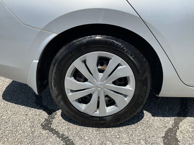 Used 2020 Nissan Versa S FWD image 24
