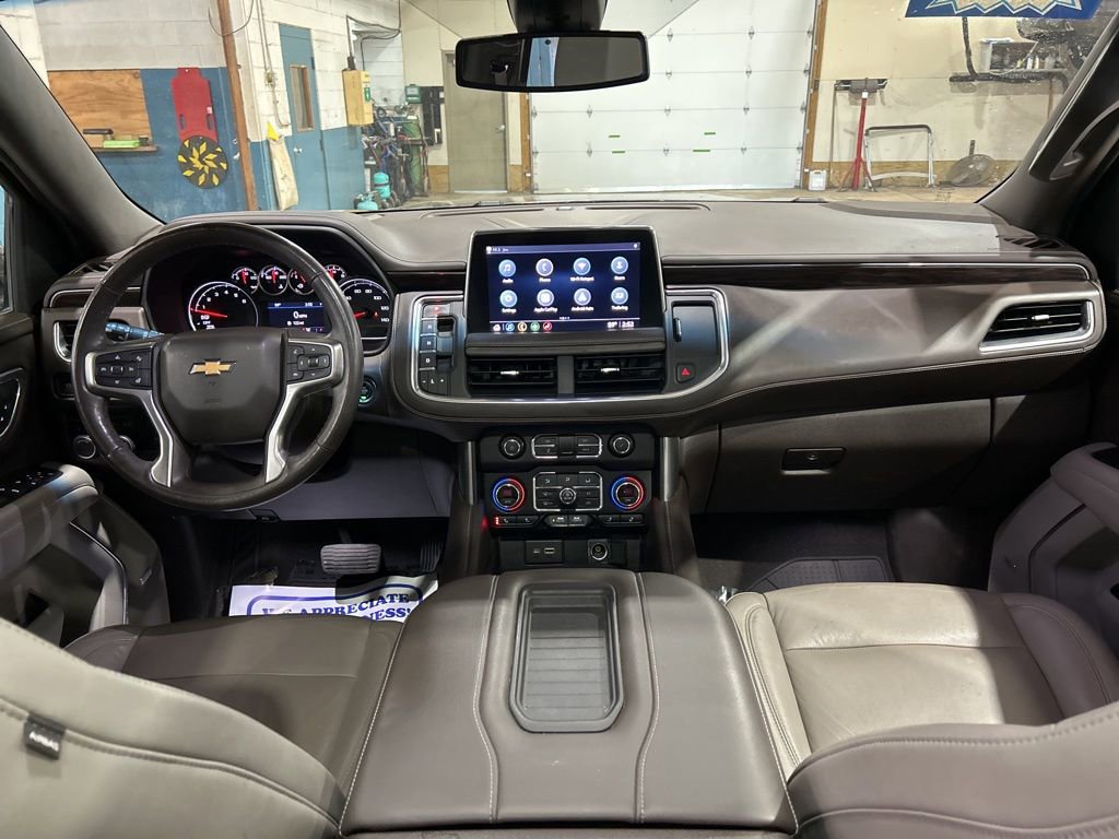 Used 2021 Chevrolet Tahoe LT w/ LT Signature Package image 2