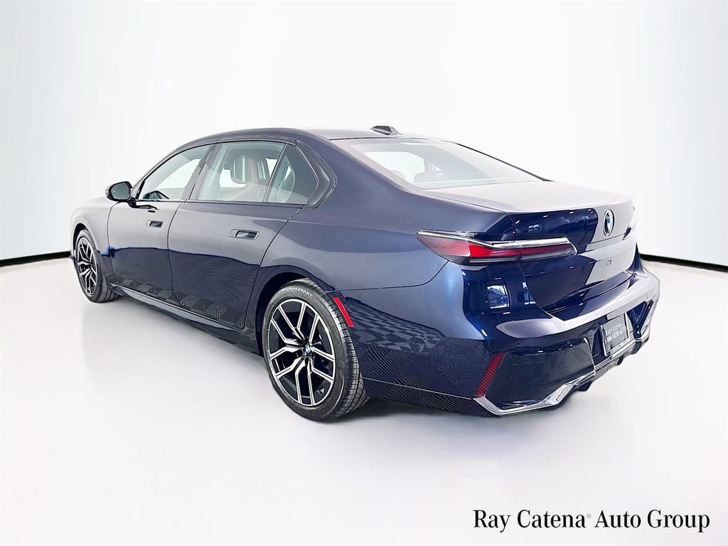 Used 2023 BMW 740i RWD image 5