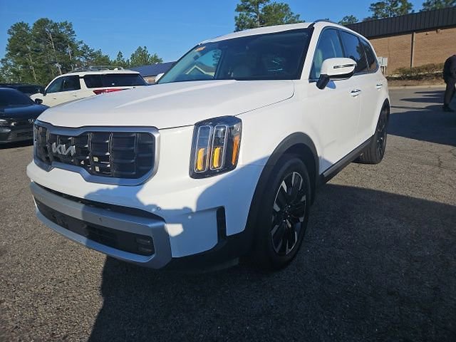 Used 2024 Kia Telluride SX w/ Towing Package image 2