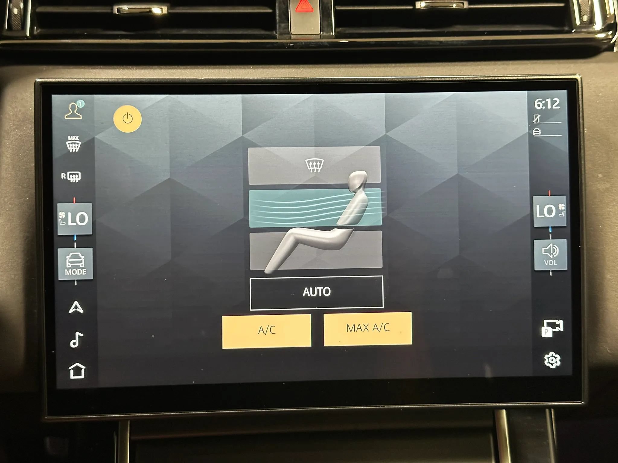 Used 2024 Land Rover Range Rover Velar Dynamic SE AWD/4WD image 35