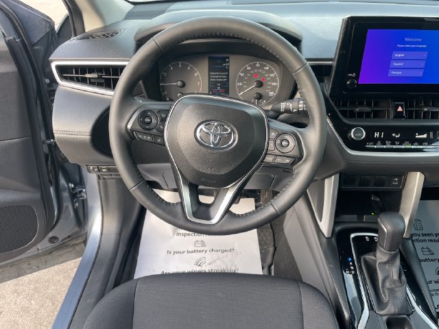 Used 2024 Toyota Corolla Cross LE AWD/4WD image 23