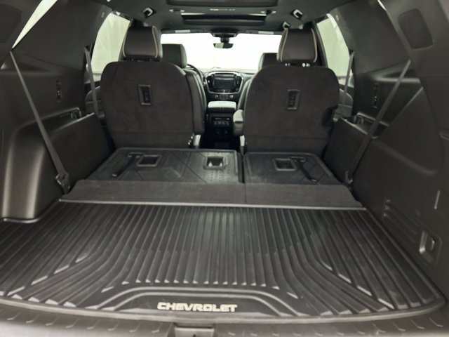Used 2022 Chevrolet Traverse Premier w/ Redline Edition AWD/4WD image 32