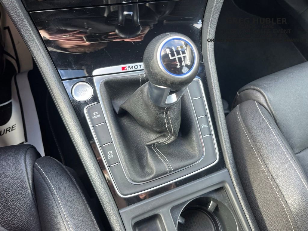 Used 2017 Volkswagen Golf R 4-Door AWD/4WD image 38