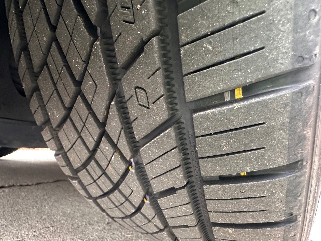 Used 2015 Volkswagen Golf R 4-Door image 22