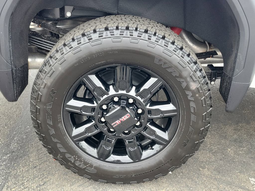 New 2026 GMC Sierra 2500 AT4 w/ AT4 Premium Plus Package AWD/4WD image 5
