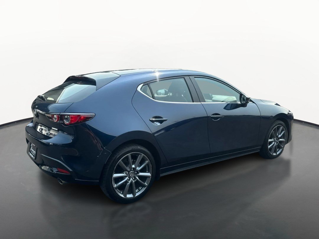 Used 2021 MAZDA MAZDA3 s AWD/4WD image 3