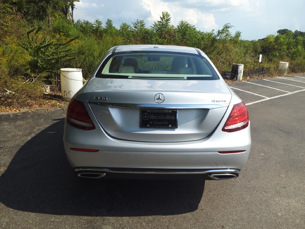 Used 2020 Mercedes-Benz E 350 4MATIC Sedan image 6