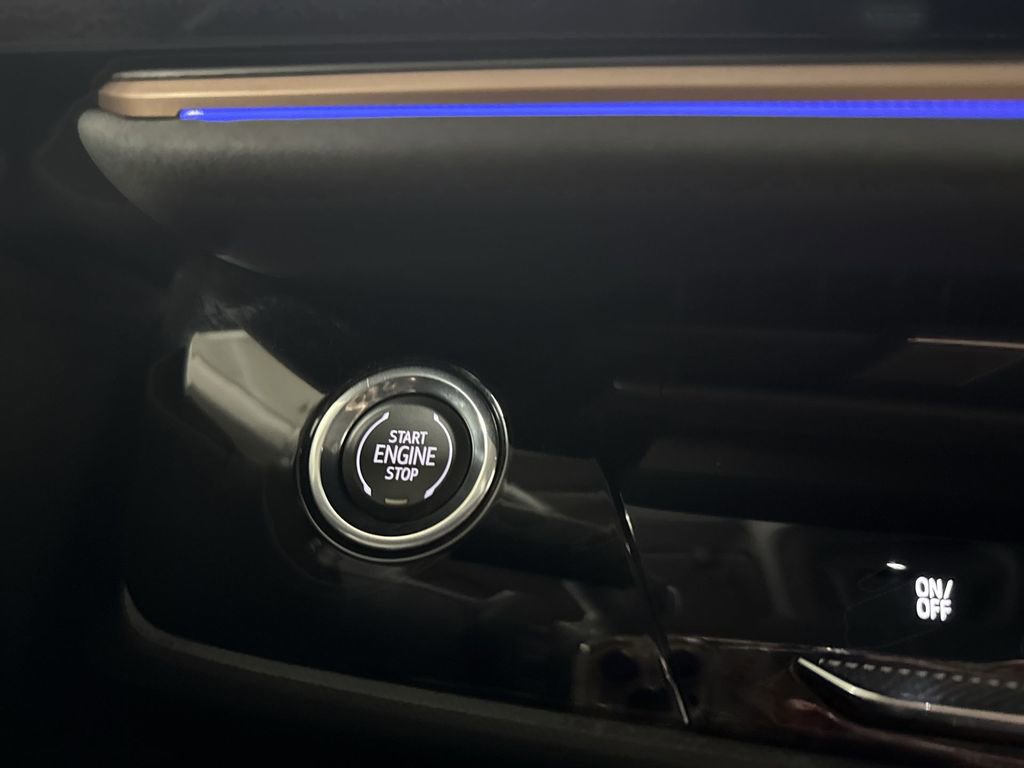 Certified 2025 Buick Envision Sport Touring image 23