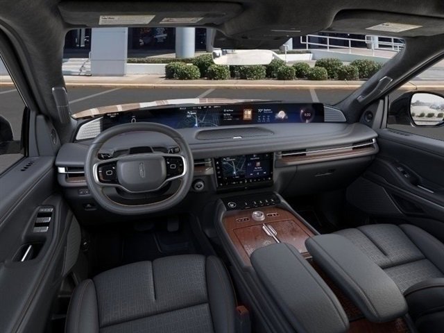 New 2025 Lincoln Navigator L Black Label image 9