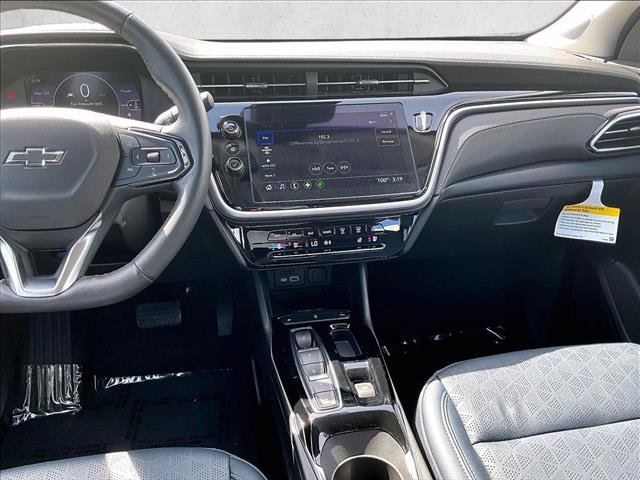 Used 2023 Chevrolet Bolt EUV LT w/ Convenience Package FWD image 8