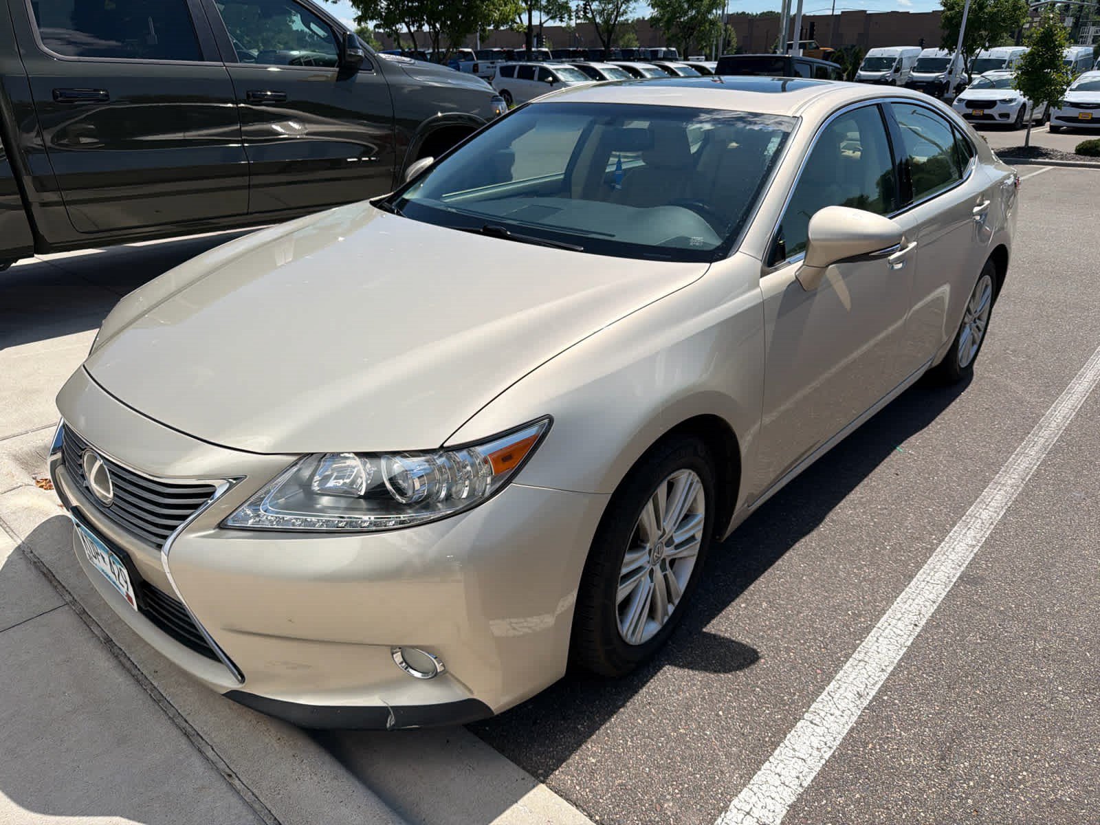 Used 2015 Lexus ES 350 w/ Premium Package FWD image 7