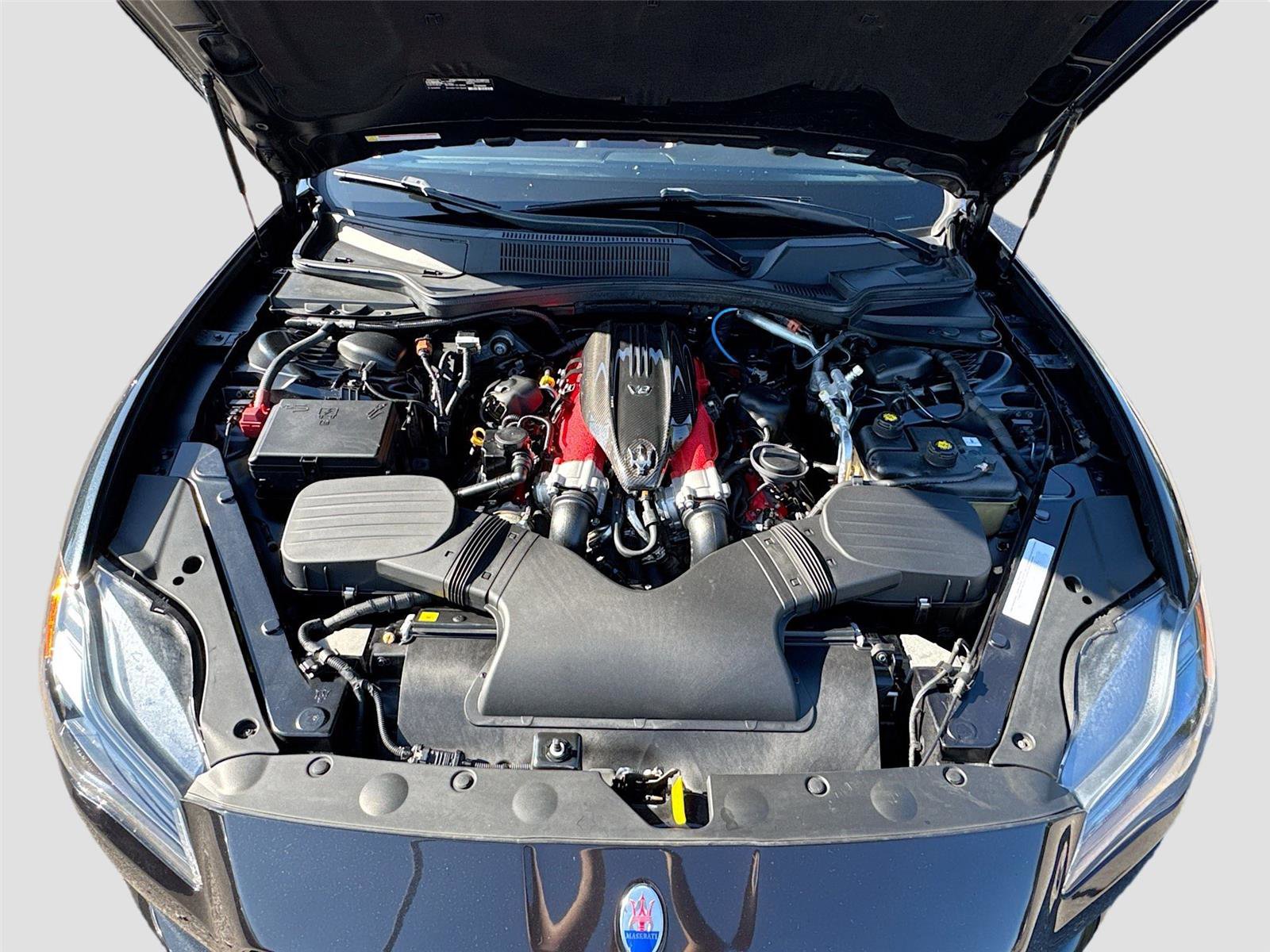 Used 2021 Maserati Quattroporte Trofeo image 29