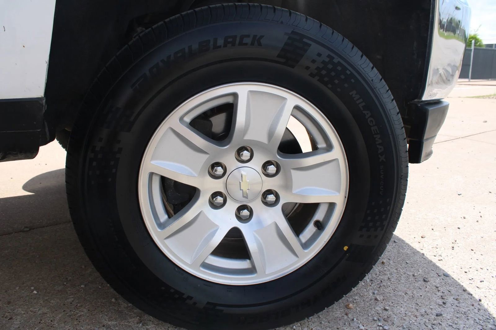 Used 2017 Chevrolet Silverado 1500 LT w/ All Star Edition image 11