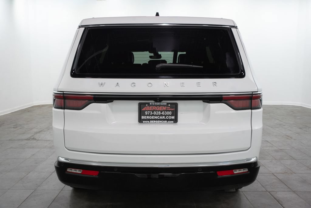 Used 2025 Jeep Wagoneer Series II RWD image 11