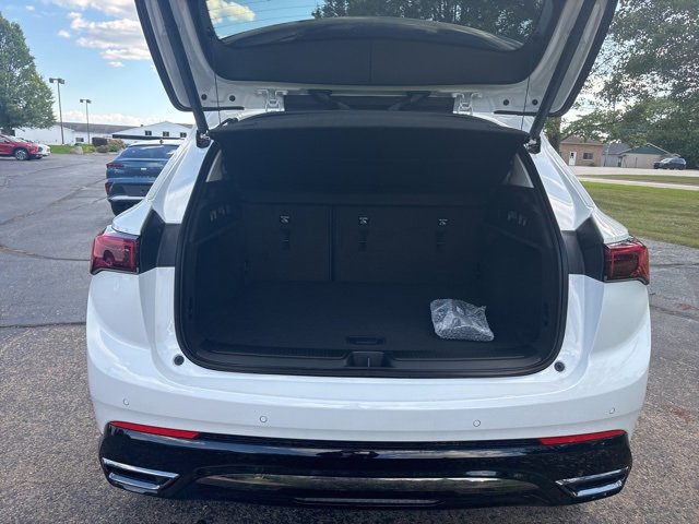 New 2025 Buick Envision Sport Touring image 5