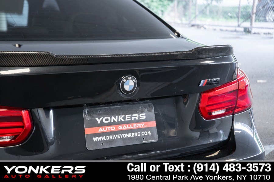 Used 2017 BMW M3 RWD image 21