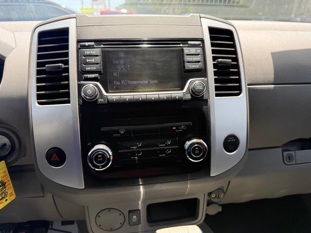 Used 2018 Nissan Frontier SV RWD image 15