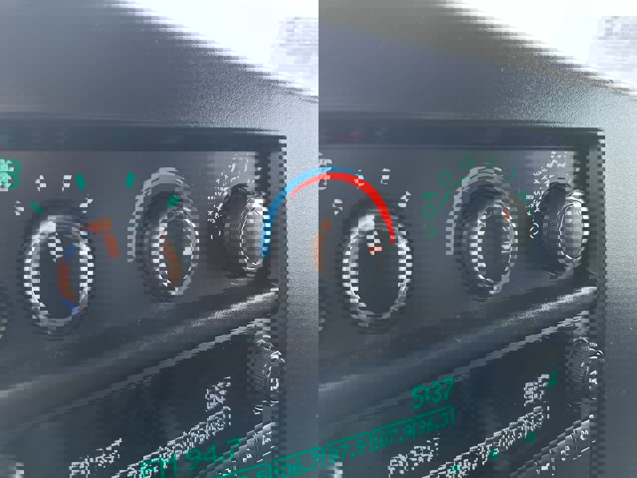 Used 2024 GMC Savana 2500 w/ Driver Convenience Package image 18