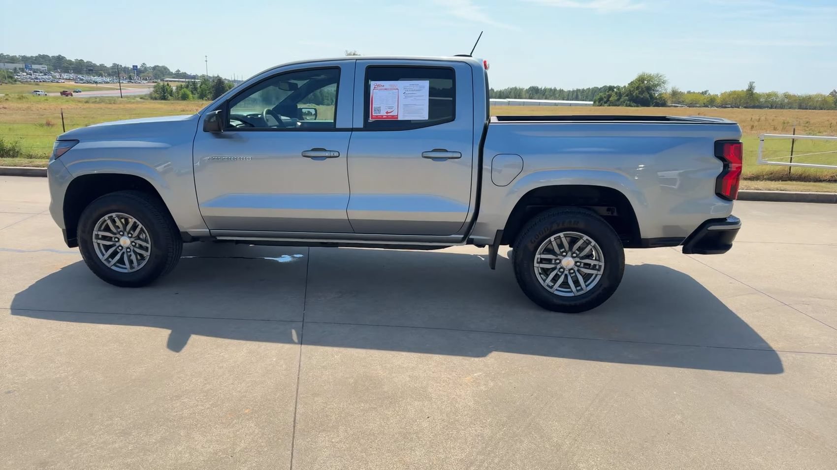 Used 2026 Chevrolet Colorado LT RWD image 6