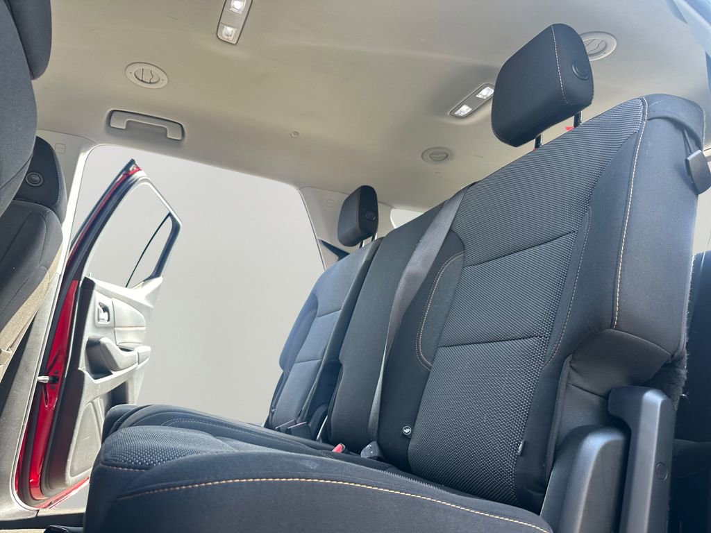 Used 2018 Chevrolet Traverse LT image 6