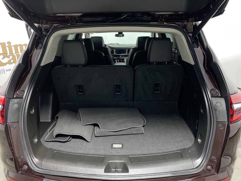 Used 2020 Buick Enclave Avenir w/ Avenir Technology Package image 24