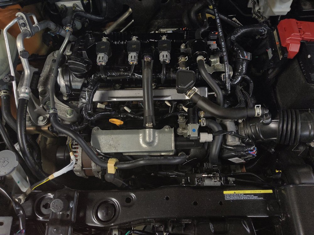Used 2021 Nissan Versa SR FWD image 30