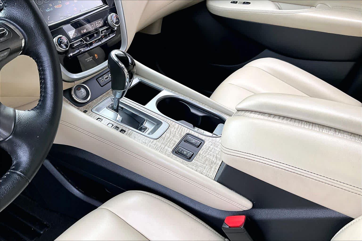 Used 2023 Nissan Murano SV FWD image 17