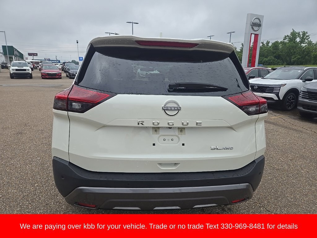 Used 2023 Nissan Rogue SL AWD/4WD image 6