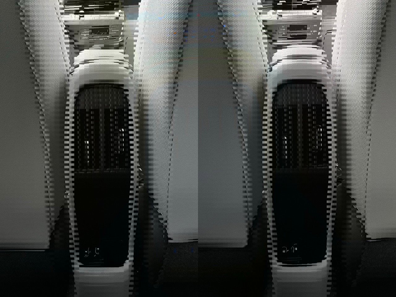 Used 2025 Hyundai Kona SEL image 13