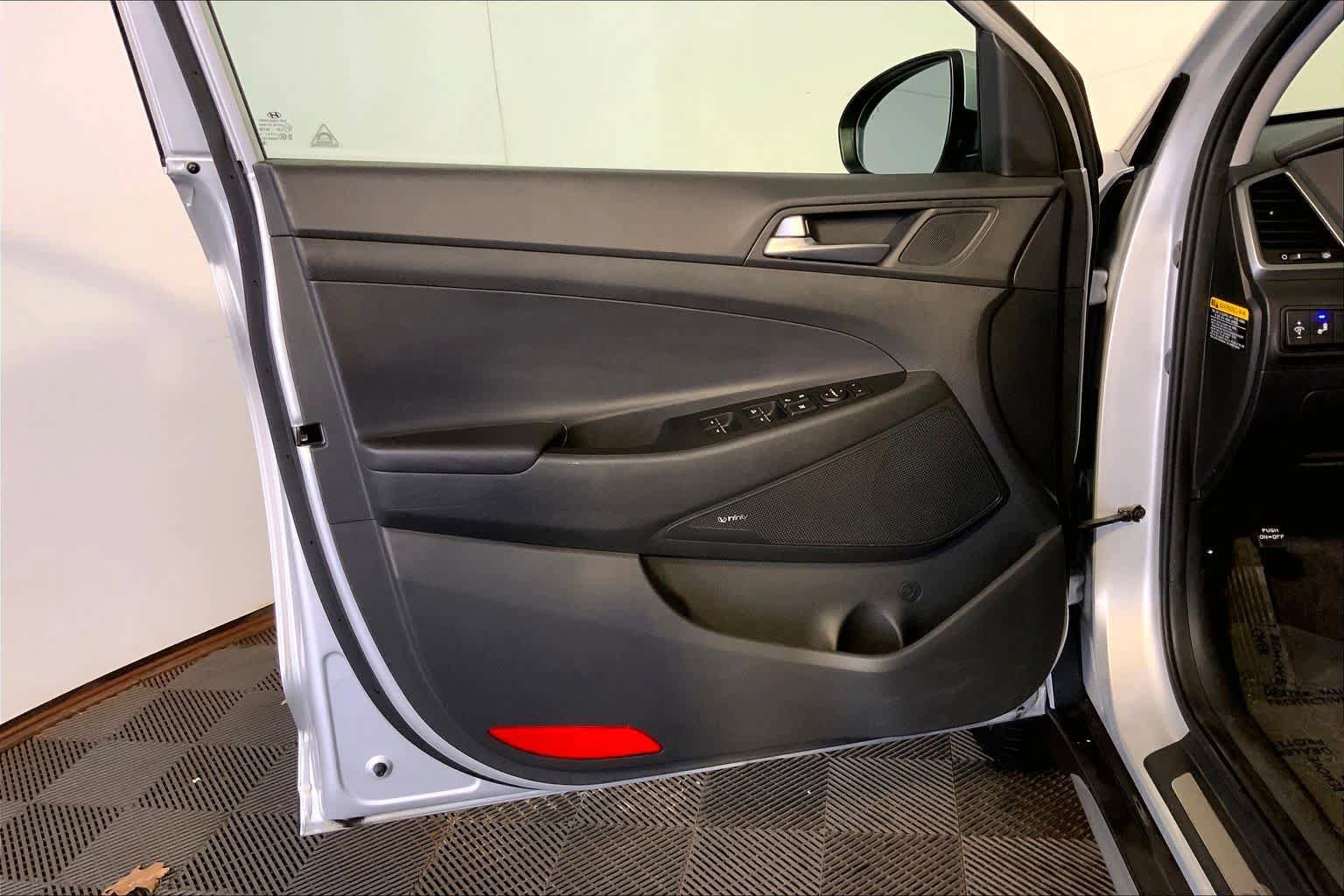 Used 2017 Hyundai Tucson Limited AWD/4WD image 22