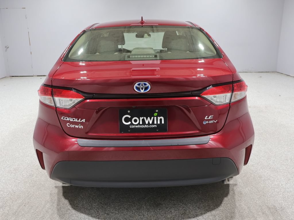 Used 2025 Toyota Corolla LE FWD image 3