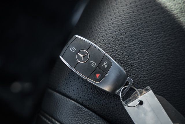 Used 2025 Mercedes-Benz GLE 350 4MATIC image 46