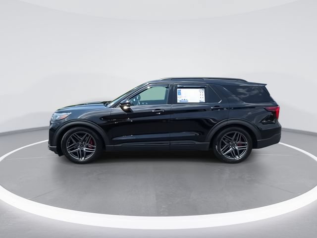 Used 2025 Ford Explorer ST AWD/4WD image 5